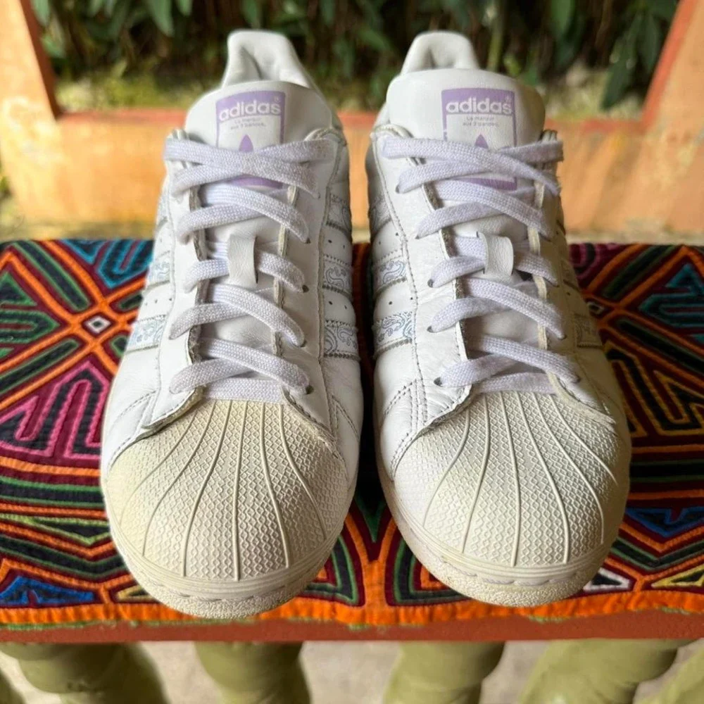 Adidas Originals Superstar Sneakers Mens Size 7 Purple Paisley‎ Shoes BD7429